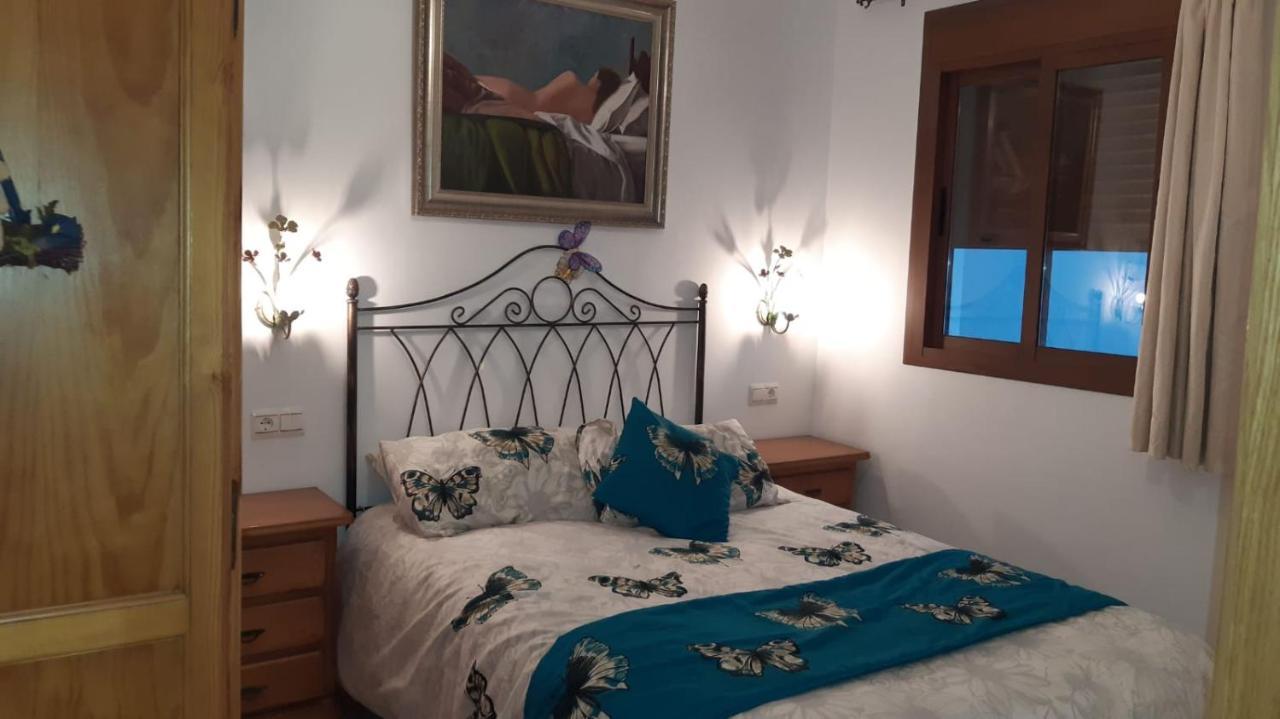 Apartamentos Maria Cómpeta Екстериор снимка