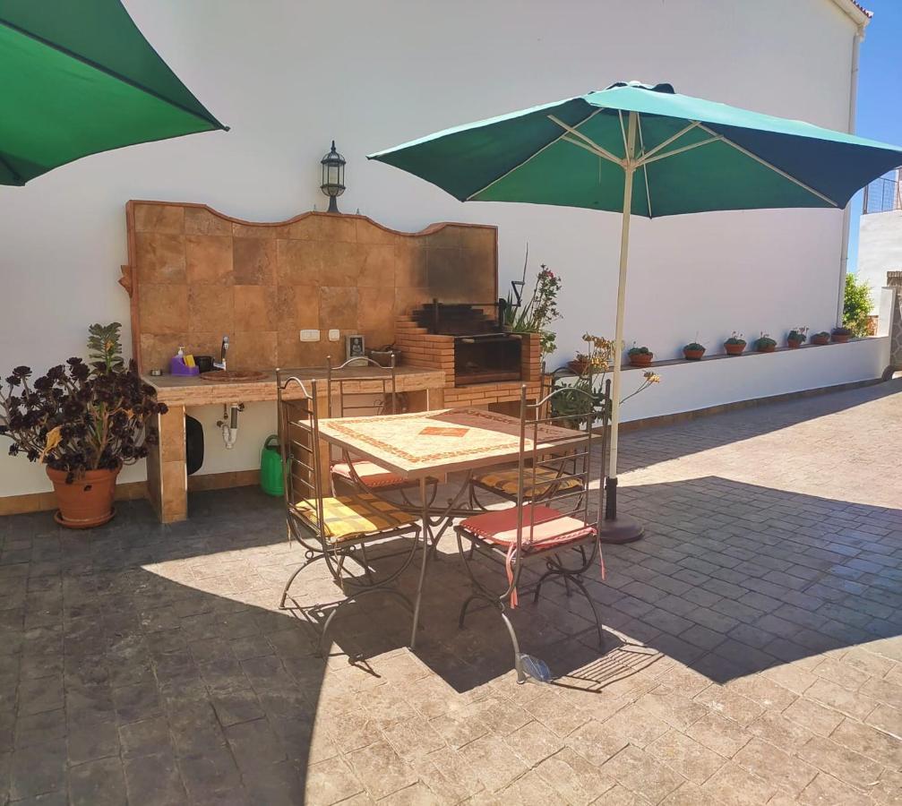 Apartamentos Maria Cómpeta Екстериор снимка